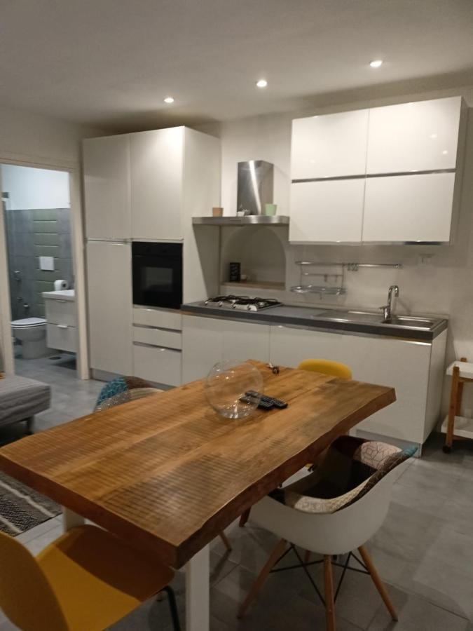 Casa Cavour 153 Lägenhet Cori Exteriör bild